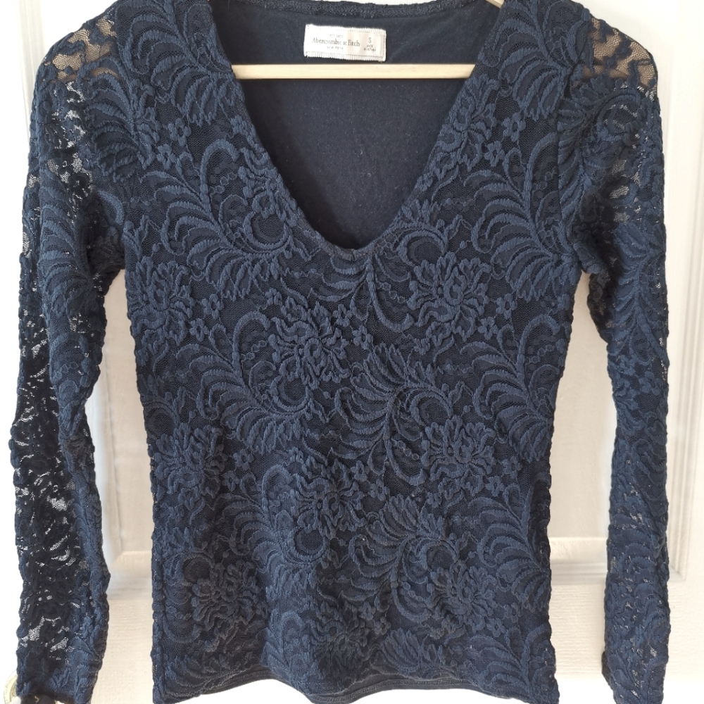 A&F long sleeve top